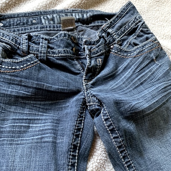 Hydraulic Bootcut Jeans in good condition. - Picture 2 of 4